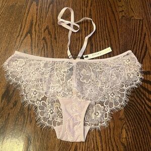 Stylestalker Safia Eyelash Lace Briefs Panties Sz. S NWT lilac